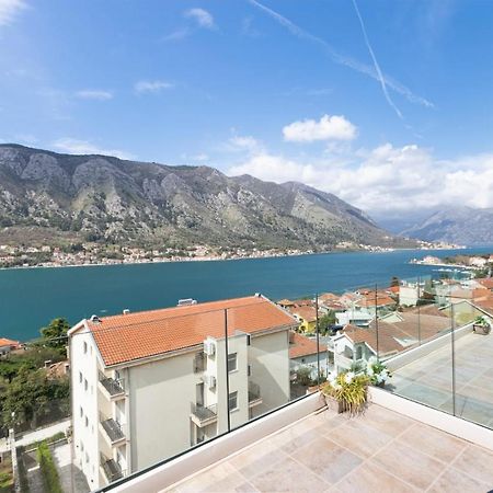 De Lux Apartments Sirena Kotor Luaran gambar