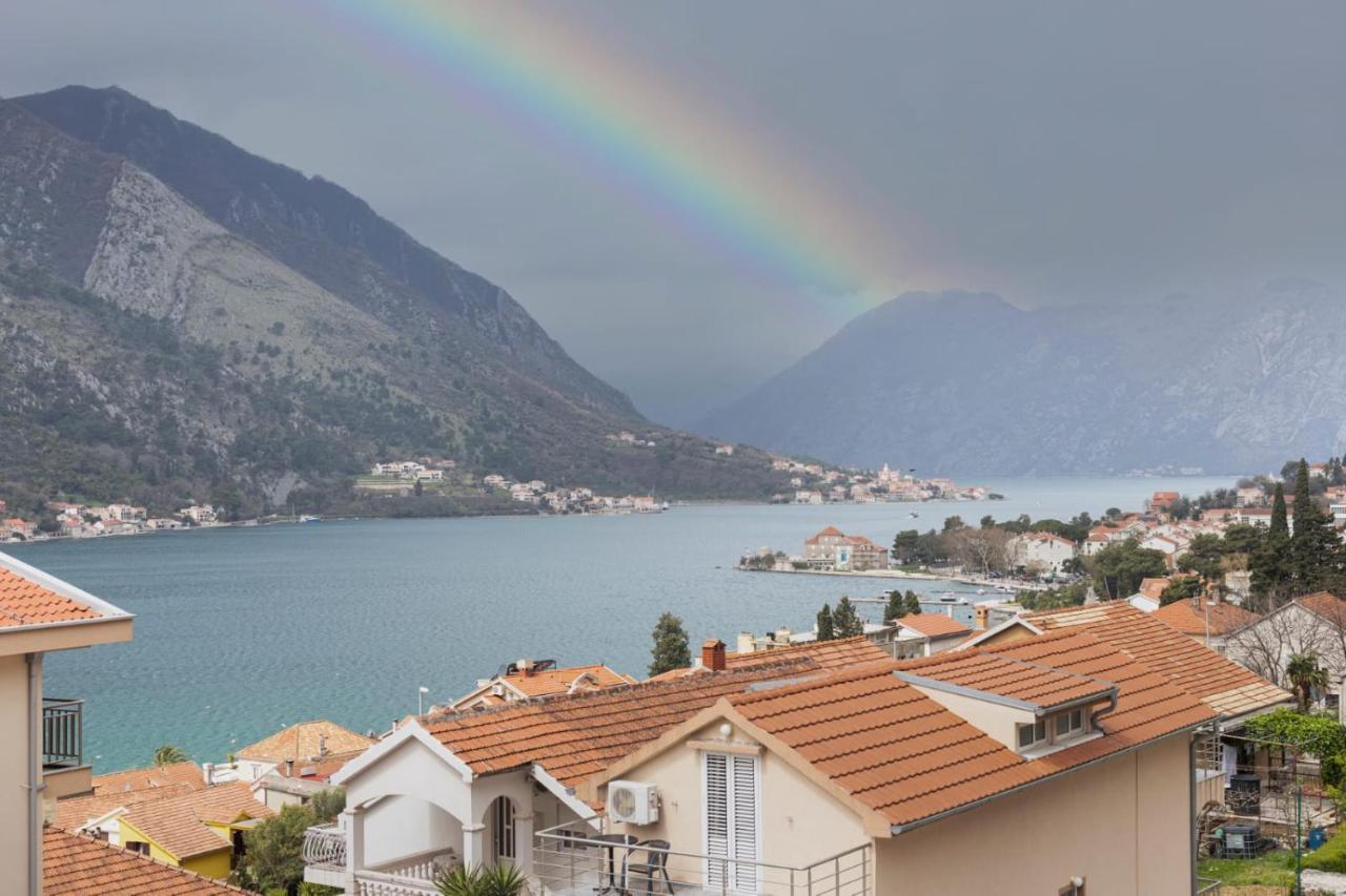 De Lux Apartments Sirena Kotor Luaran gambar