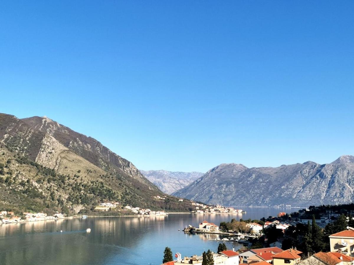 De Lux Apartments Sirena Kotor Luaran gambar