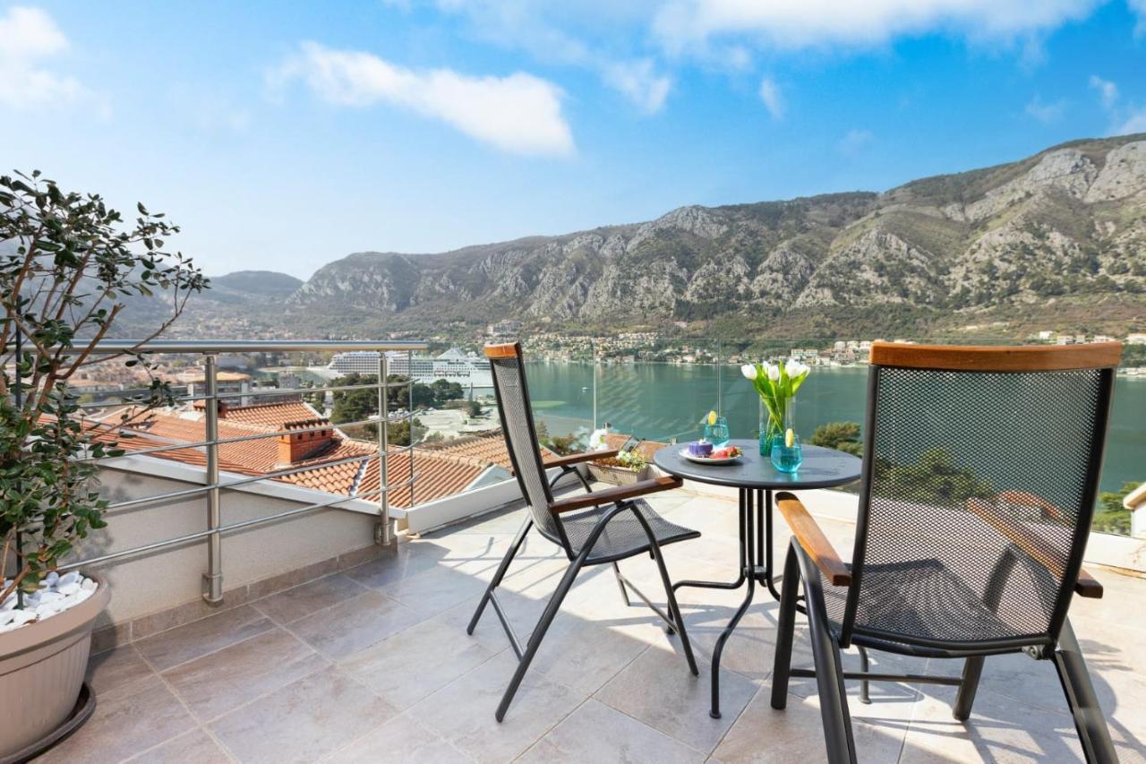 De Lux Apartments Sirena Kotor Luaran gambar