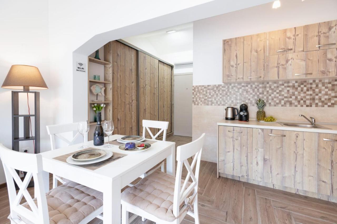 De Lux Apartments Sirena Kotor Luaran gambar