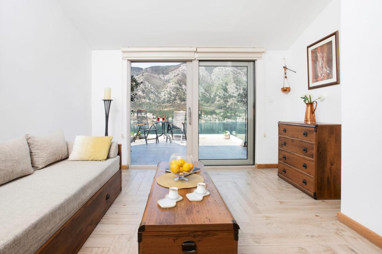 De Lux Apartments Sirena Kotor Luaran gambar