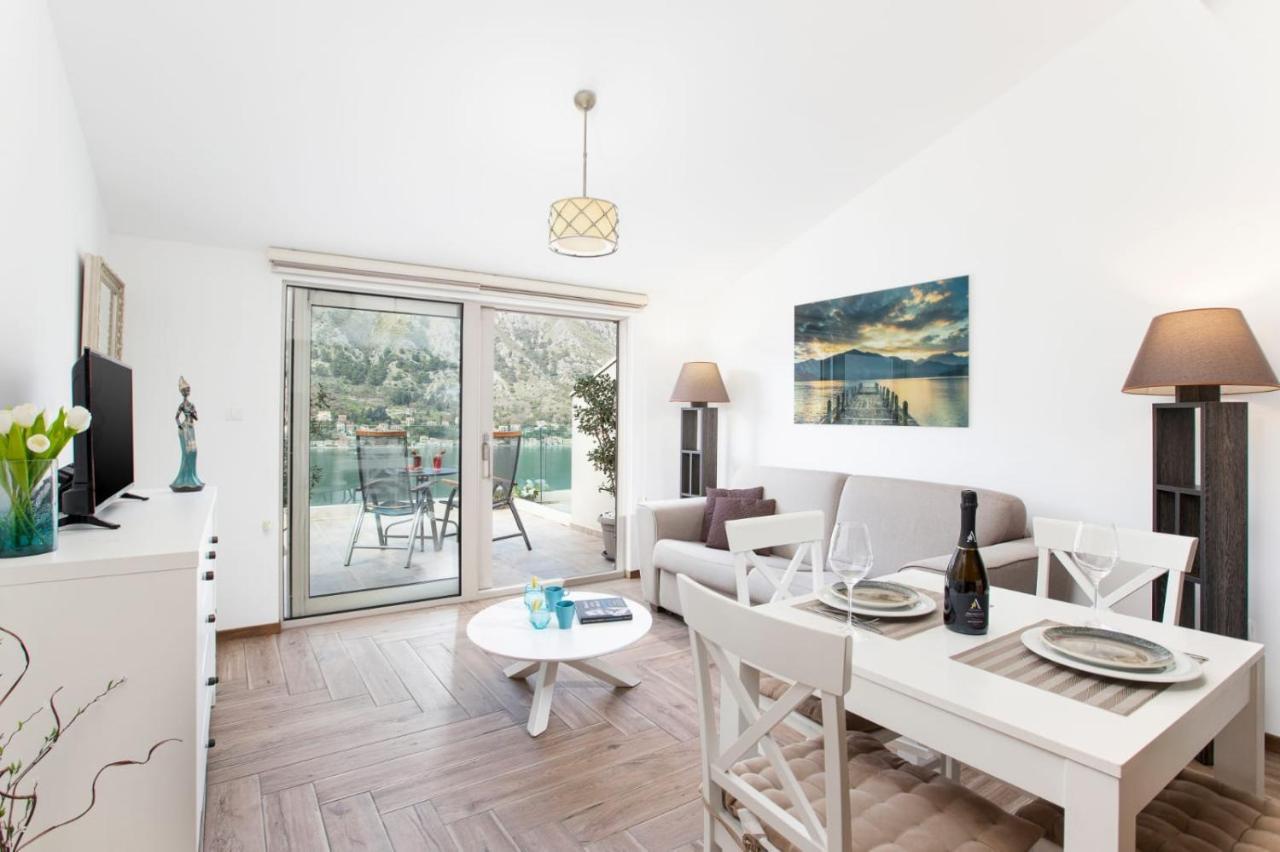 De Lux Apartments Sirena Kotor Luaran gambar