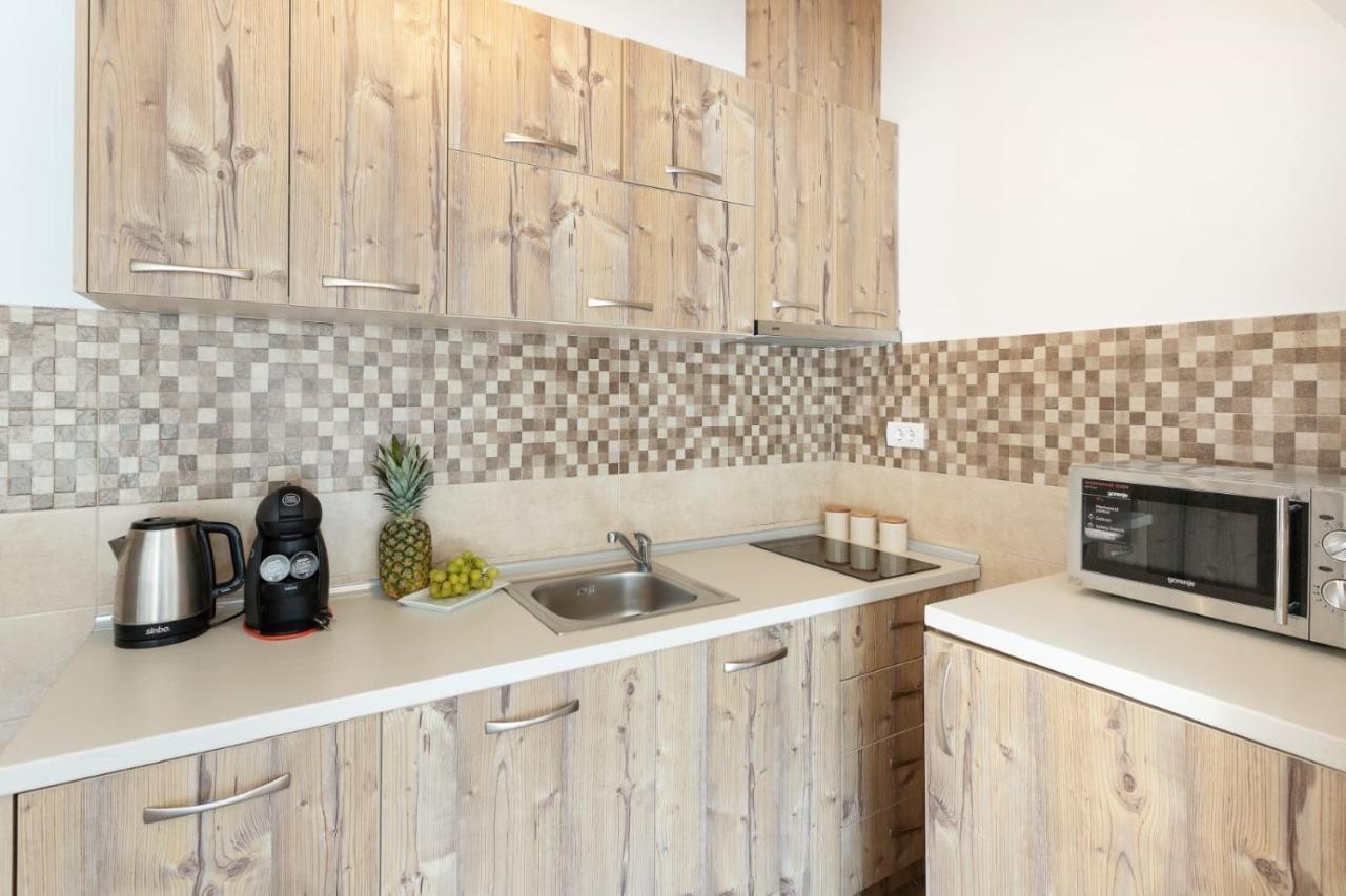 De Lux Apartments Sirena Kotor Luaran gambar