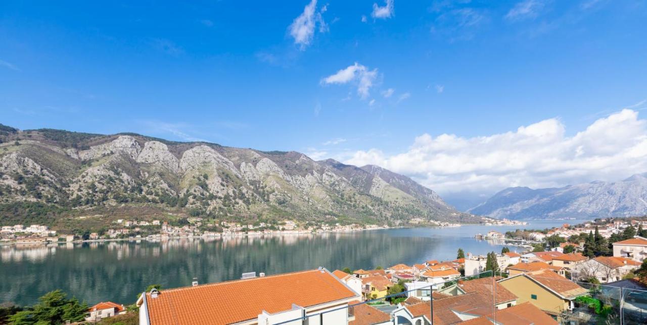 De Lux Apartments Sirena Kotor Luaran gambar
