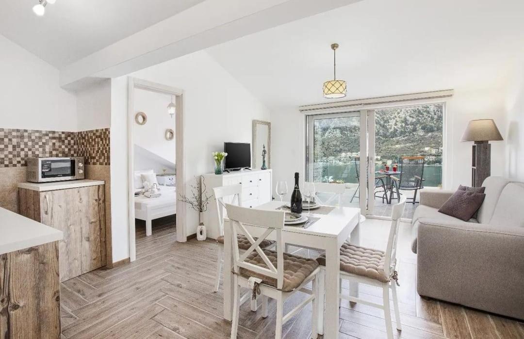 De Lux Apartments Sirena Kotor Bilik gambar
