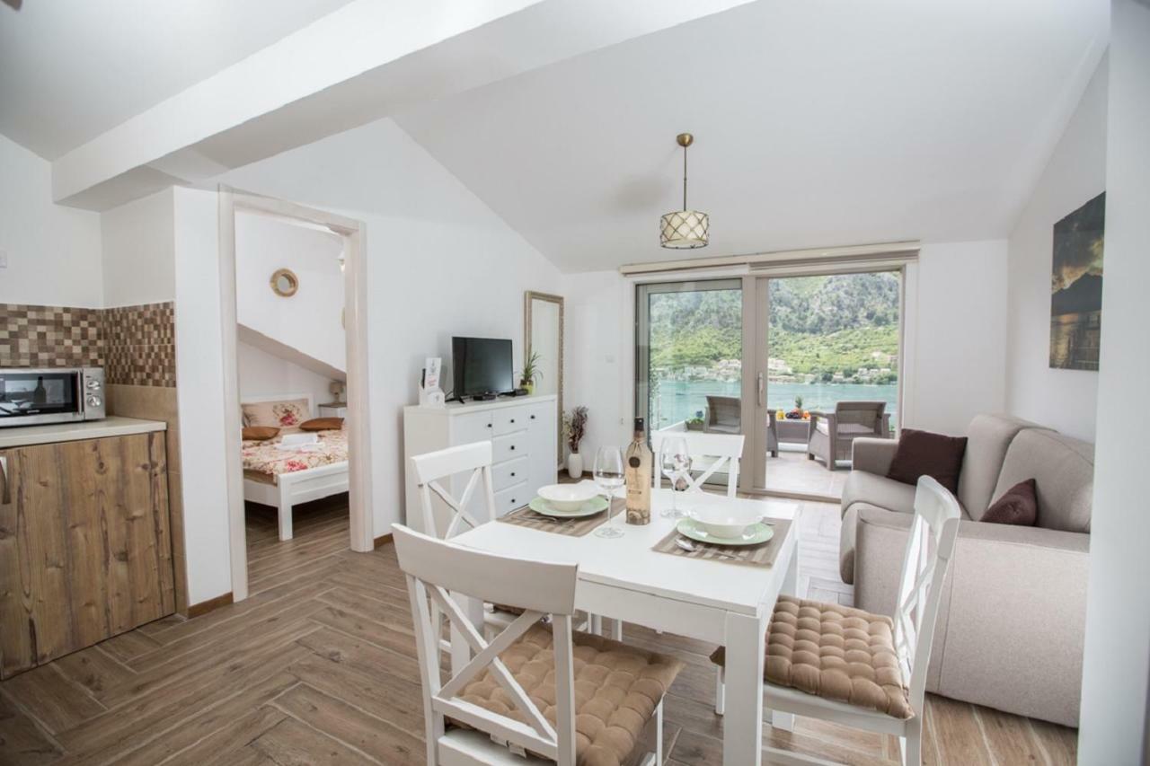 De Lux Apartments Sirena Kotor Luaran gambar
